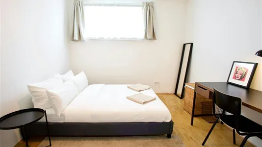 Rooms in Location is not specified - photo 1