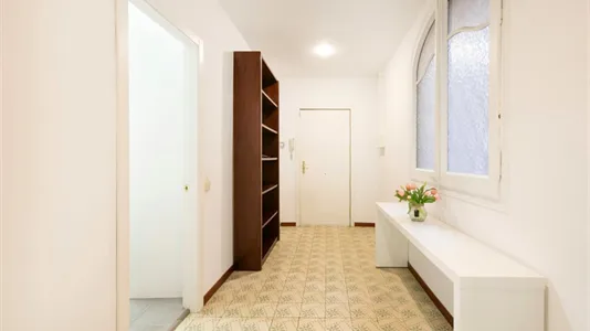 Rooms in Barcelona Eixample - photo 4
