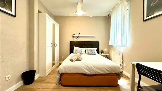 Rooms in Madrid Puente de Vallecas - photo 2