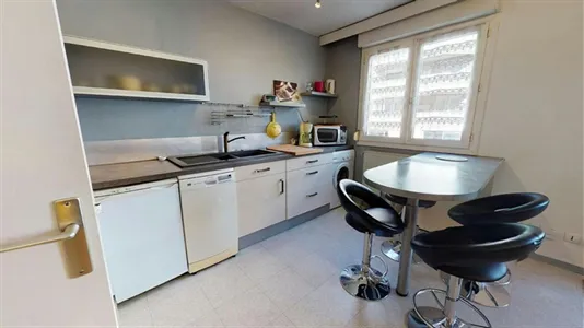 Apartments in Lyon - photo 5