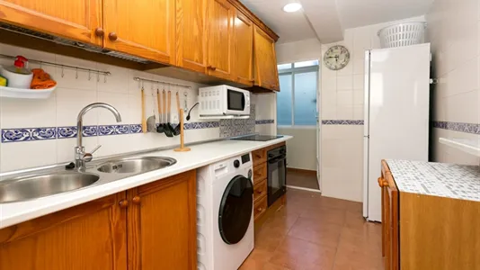 Rooms in Granada - photo 8