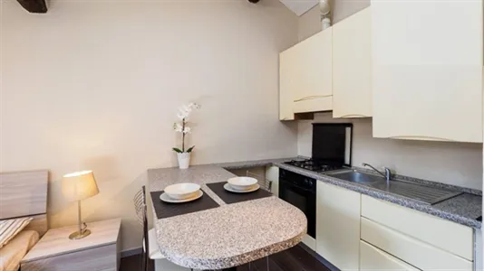 Apartments in Milano Zona 8 - Fiera, Gallaratese, Quarto Oggiaro - photo 8