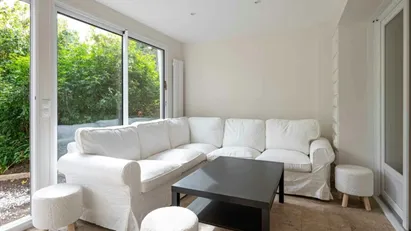 Room for rent in Boulogne-Billancourt, Île-de-France