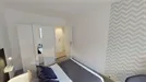 Room for rent, Nanterre, Île-de-France, &lt;span class=&quot;blurred street&quot; onclick=&quot;ProcessAdRequest(9691620)&quot;&gt;&lt;span class=&quot;hint&quot;&gt;See streetname&lt;/span&gt;[xxxxxxxxxxxxx]&lt;/span&gt;