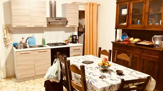 Rooms in Napoli Municipalità 1 - photo 3