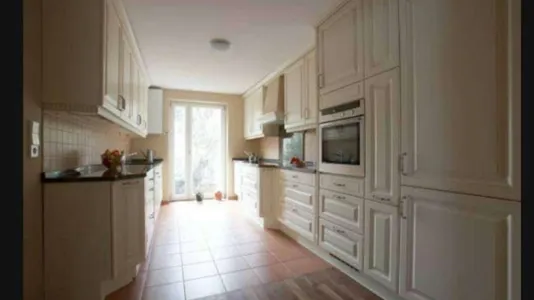 Apartments in Location is not specified - photo 2