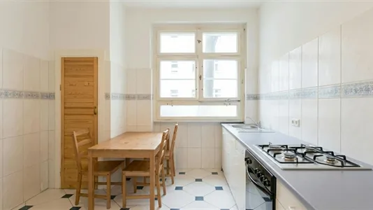 Rooms in Berlin Charlottenburg-Wilmersdorf - photo 3
