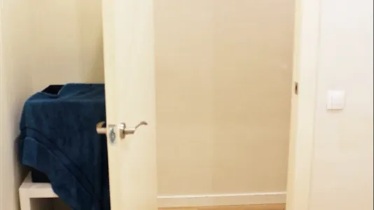 Rooms in Barcelona Eixample - photo 6