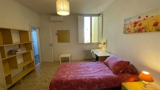 Rooms in Florence - photo 4