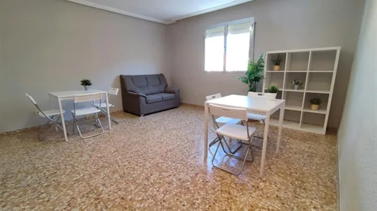 Rooms in Las Barranquillas - photo 6