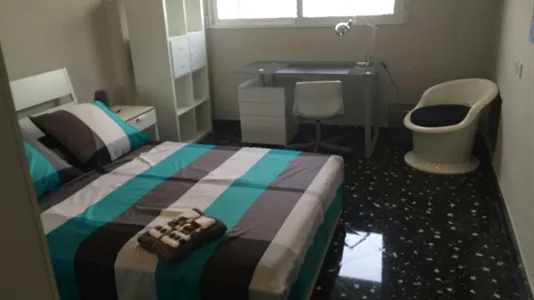 Rooms in Valencia Extramurs - photo 2