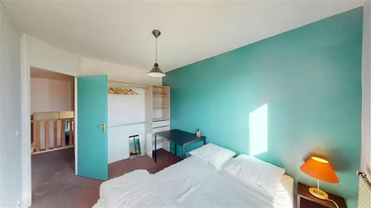 Rooms in Grenoble - photo 3