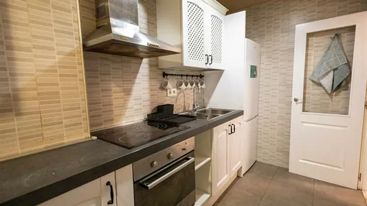 Rooms in El Prat de Llobregat - photo 5