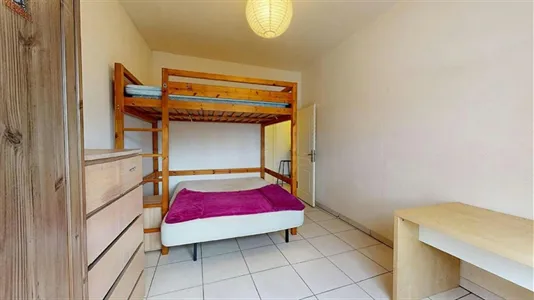 Rooms in Lyon - photo 2