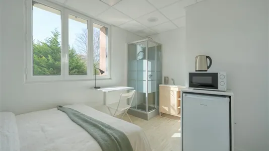 Apartments in Bobigny - photo 6