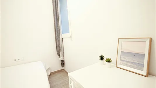 Rooms in Barcelona Eixample - photo 6