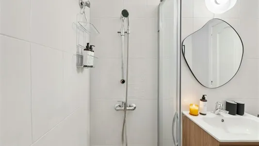 Rooms in Barcelona Eixample - photo 6