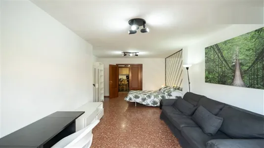 Rooms in la Fontsanta - photo 7