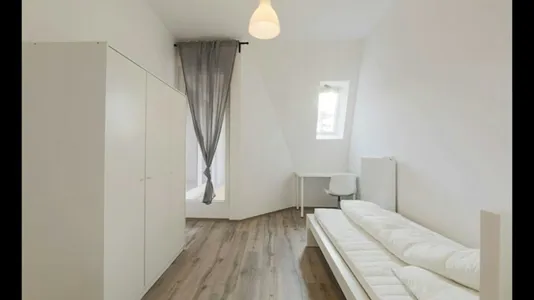Rooms in Location is not specified - photo 1