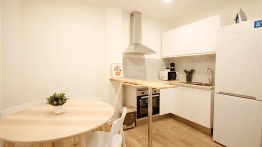 Rooms in Barcelona Eixample - photo 3