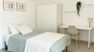 Room for rent, Zaragoza, Aragón, &lt;span class=&quot;blurred street&quot; onclick=&quot;ProcessAdRequest(13844329)&quot;&gt;&lt;span class=&quot;hint&quot;&gt;See streetname&lt;/span&gt;[xxxxxxxxxxxxx]&lt;/span&gt;