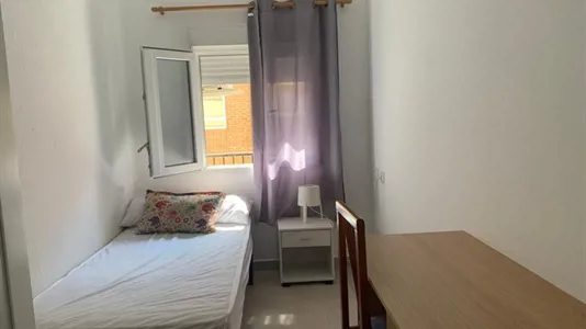 Rooms in Castellón de la Plana/Castelló de la Plana - photo 1