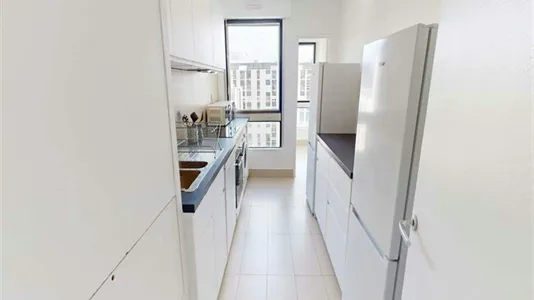 Rooms in Paris 15ème arrondissement - photo 9