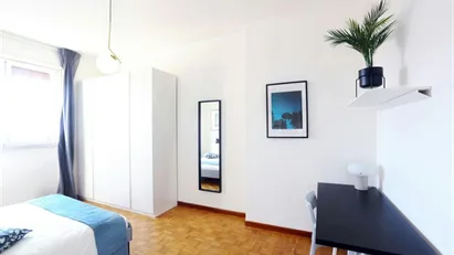 Room for rent in Milano Zona 5 - Vigentino, Chiaravalle, Gratosoglio, Milan