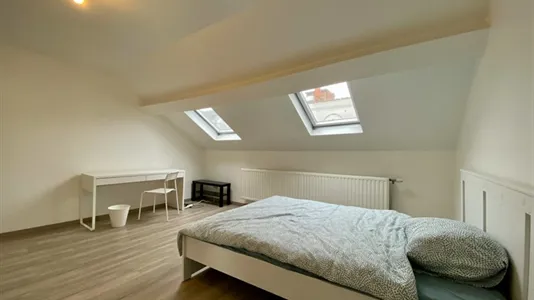 Rooms in Brussels Sint-Joost-ten-Node - photo 2