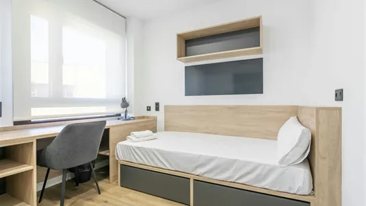 Rooms in Madrid Moncloa-Aravaca - photo 4