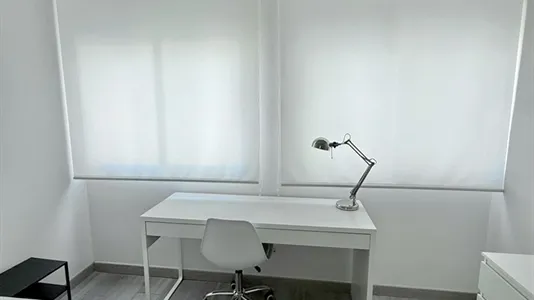 Rooms in Murcia - photo 2