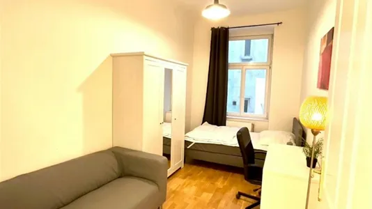 Apartments in Location is not specified - photo 5