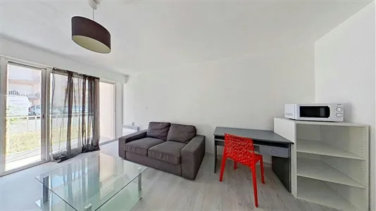Apartments in Orléans - photo 3