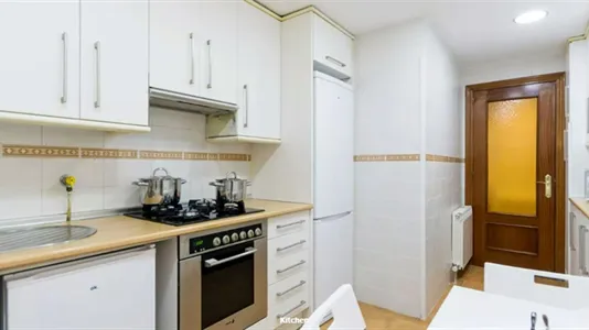 Rooms in Madrid Centro - photo 7