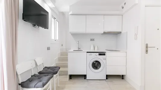 Apartments in Barcelona Ciutat Vella - photo 8