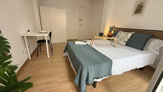Rooms in Alcalá de Henares - photo 2