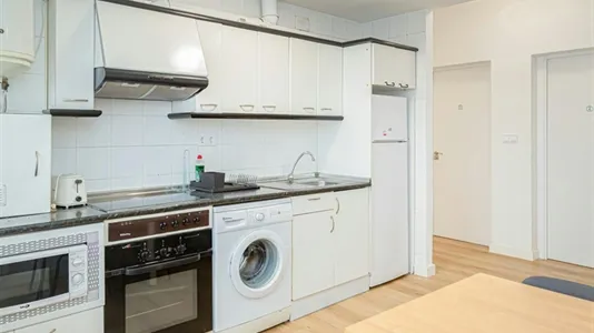 Rooms in Zaragoza - photo 7