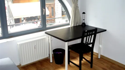 Rooms in Stad Brussel - photo 4
