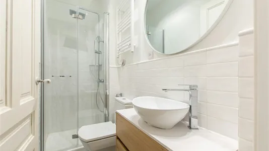 Rooms in Madrid Centro - photo 10