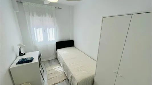 Rooms in Getafe - photo 3