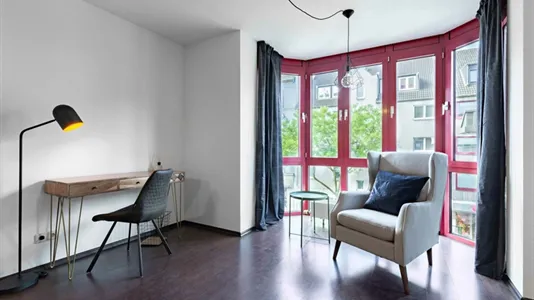 Rooms in Dusseldorf - photo 2