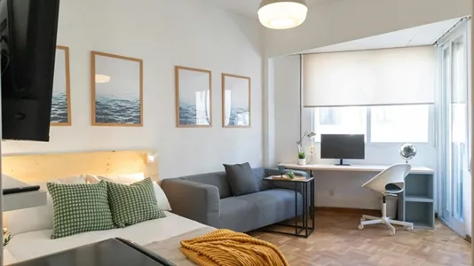 Rooms in Madrid Moncloa-Aravaca - photo 1