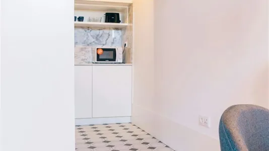 Apartments in Location is not specified - photo 8