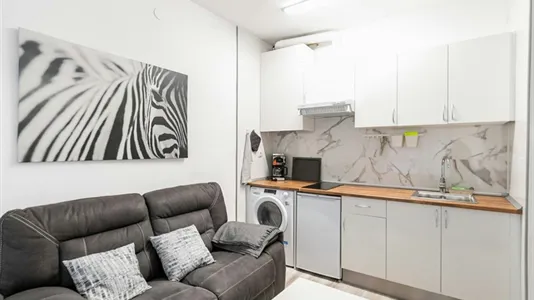 Apartments in Barcelona Sants-Montjuïc - photo 7