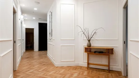 Rooms in Madrid Centro - photo 8