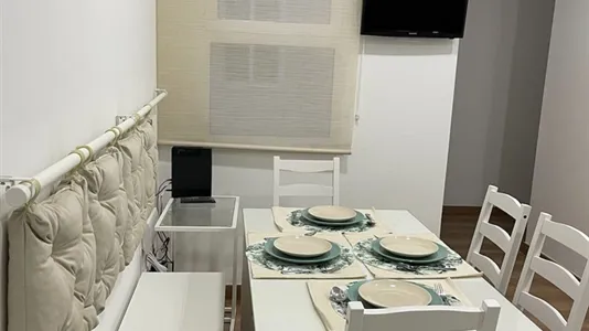 Rooms in Barcelona Ciutat Vella - photo 8