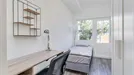 Room for rent, Rotterdam, &lt;span class=&quot;blurred street&quot; onclick=&quot;ProcessAdRequest(13100646)&quot;&gt;&lt;span class=&quot;hint&quot;&gt;See streetname&lt;/span&gt;[xxxxxxxxxxxxx]&lt;/span&gt;