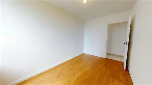 Apartments in Lyon - photo 6