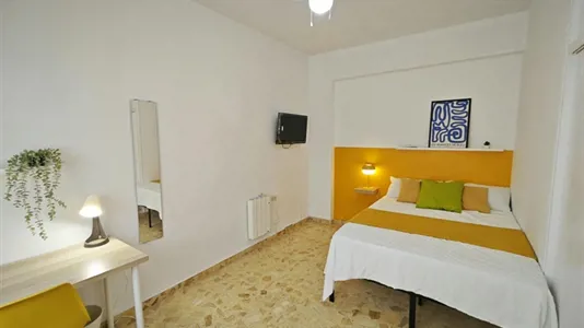 Rooms in Cartagena - photo 2