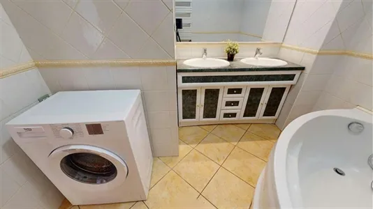 Rooms in Lyon - photo 9